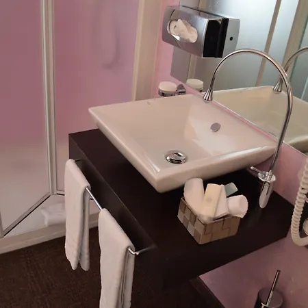 Отель Boutique La Rinascente 3*