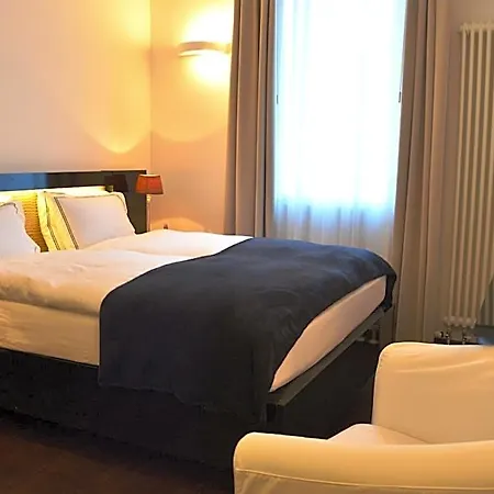Boutique La Rinascente 3*