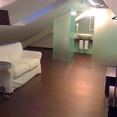 Boutique La Rinascente Отель Локарно